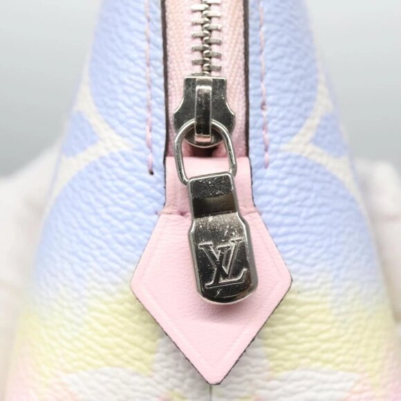 LOUIS VUITTON Monogram Escal Pascal Pochette Cosmetic PM - Picture 11 of 16
